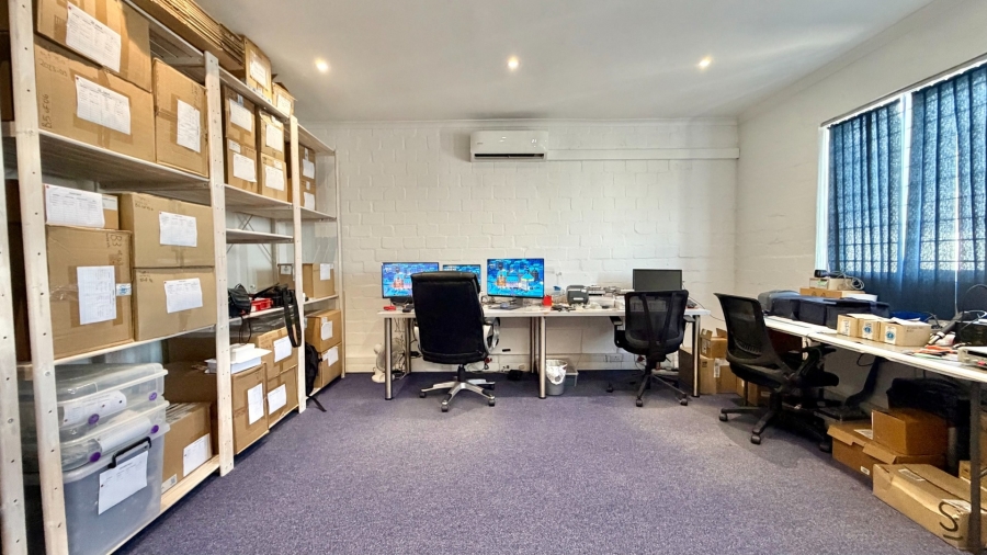 To Let commercial Property for Rent in Mall Interchange Western Cape